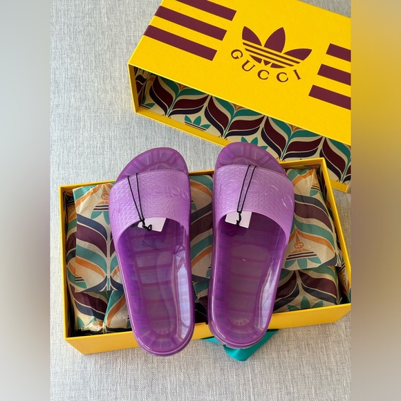NEW Gucci X ADIDAS WOMEN'S RUBBER SLIDE SANDAL IN purple. Size 39 - Picture 2 of 7